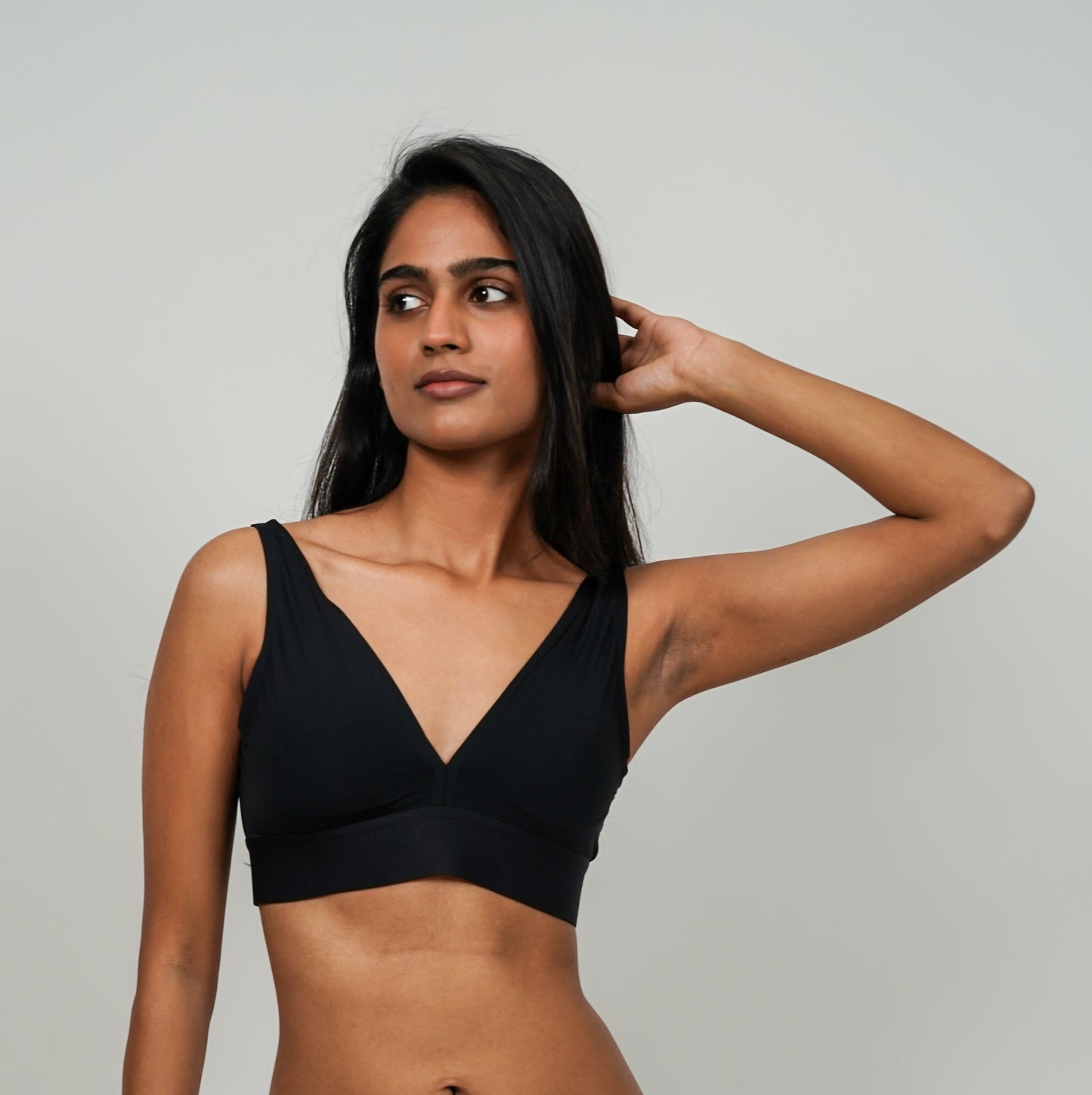 Plunge Bralette : Black